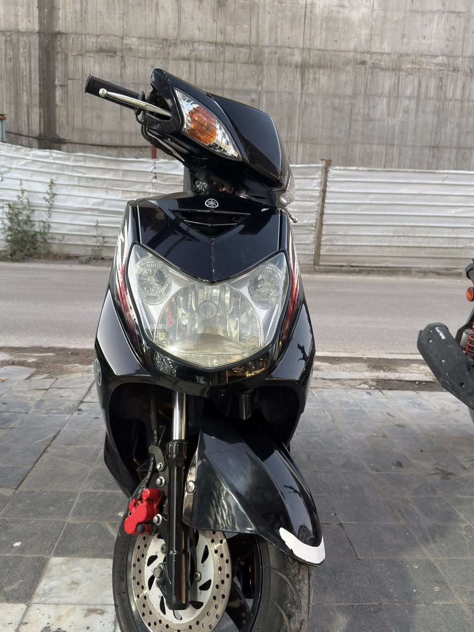 سكنس فحل ياباني كفاله عامه دراجه جديده بمعنى الكلمه قبل 3 اشهر نازله من الرمبه 
 سعرها مليون و300 وبيها مجال مكاني بغداد ***********
