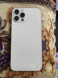 ايفون 12 pro max مستبدل شاشة اصلي وفيس ايدي عوزة برمجة بطارية 86 ممبدل...