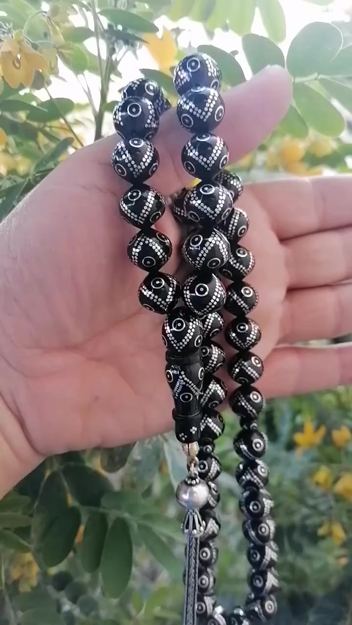 نوادر اليسر الحجازي خراطه ودك مصري وزن ١١٠ غرام صافي ٤٢ حبه


**إذا كنت صاحب هذا الإعلان وتريد حذفه لأي سبب، رجاءا أرسل رسالة إلى الدعم الفني**