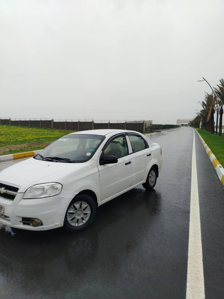 اڤیو٢٠١١  مکینە گەورە ناوزرد فوڵ عادی  دوو سێ پارچەی سبوغە بەلام بەحزام دەفرۆشم پیشی کەپسە  گیرو مەکینە بەشەرتە سەنەوی بەسەرچووە ٦٩٠هه زارغەرامەی لەسەرە دوای محمەلە دەیگەرینەوە چوار تایە نوی لە ژیرە کوریە.*********** أربيل, العراق
