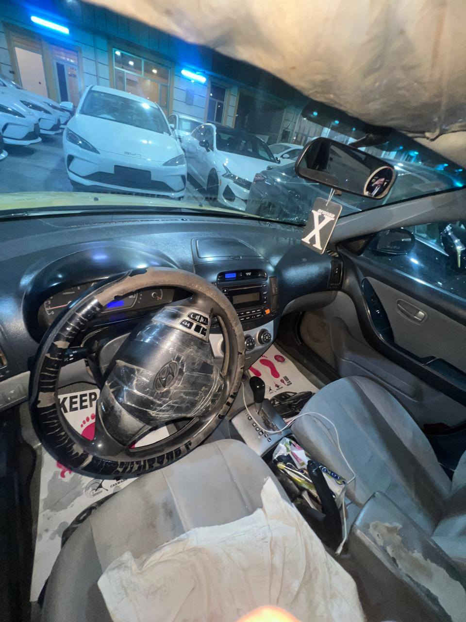 النترا
وارد امريكي موديل 2009 

مكينة 2000  مكاني بغداد  وكدامك الصور 

السعر 85 وبيها مجال 

التواصل على الرقم 
***********
