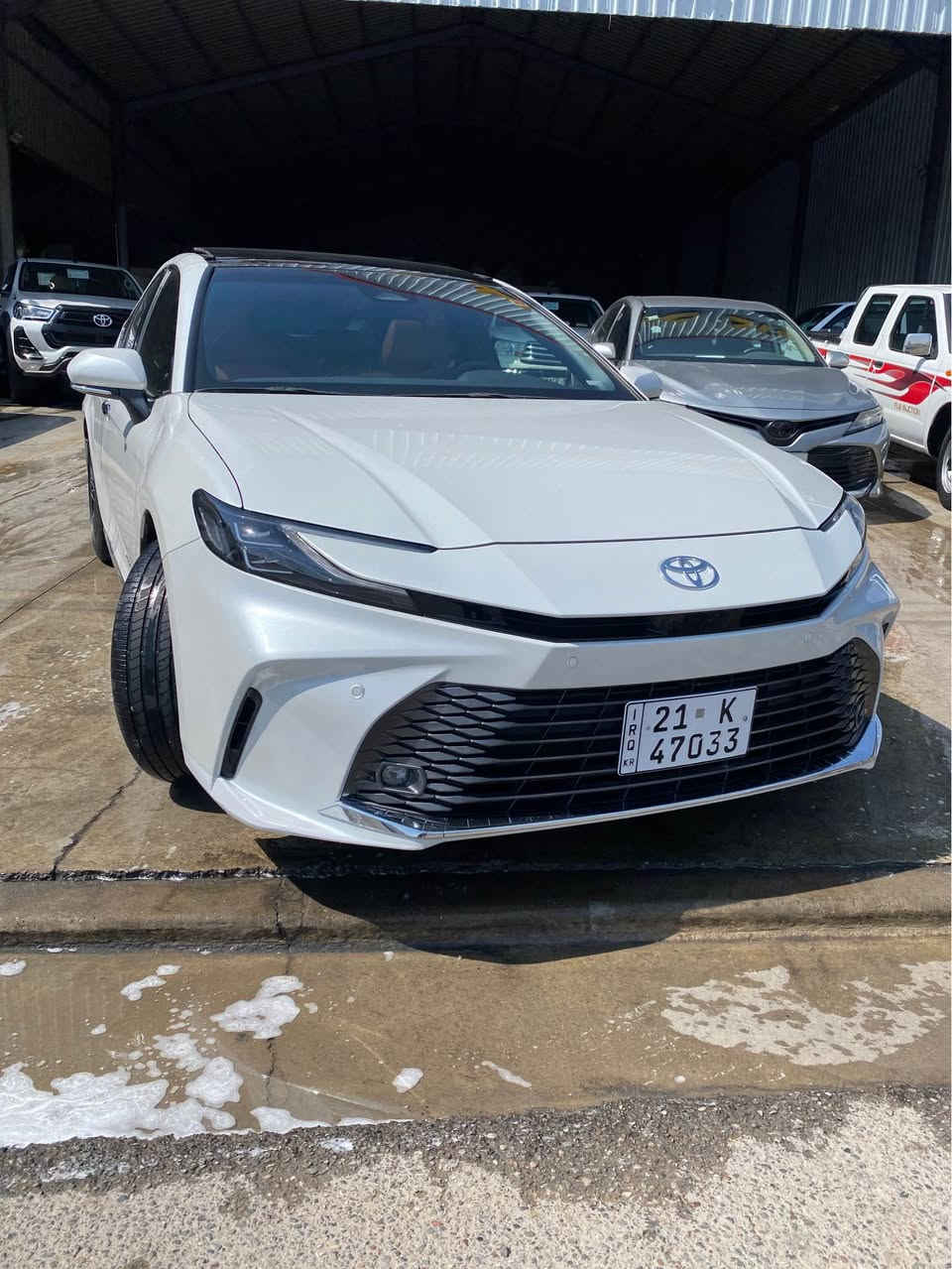 Toyota camry gle 2025 
فول مواصفات ناو قيسى 
٢٤٠٠٠km 
كيلن 
شركه ساس 
سعر ٣٢٠ مجال 
*********** 
*********** كركوك, العراق

