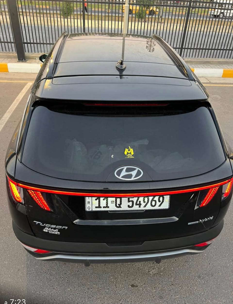 السلام عليكم توكسان 2023 HTRAK vip فول الفول امريكي السياره بهيج نضافه وهيج مواصفات جدياً قليل 
لون السياره  اسود المواصفات  VIP
( صور الحادث مرفقة بالمنشور )
1- بصمة تشغيل 
2- بصمة ابواب لمس دخول ذكي 
3- بنوراما على طول السيارة 
4- صندوق كهرباء شفط 
5- كامرات 360 درجة ( جانبية - امامية - خلفية ) 
6- كامرات مع الاشارة 
7- السيارة تتقدم وترجع ب البصمة 
8- تبريد تدفئة كشنات 
9- كشنات جلد كريمي 
10- كشنات كهرباء 
11- اضواء محيطية 67 لون اختياري 
12- كشنات خلفية هيتر 
13- مرايات تعتيم ذاتي 
14- ابل كار بلي 
15- اندرويد اوتو 
16- شاشة دجيتل 3 اشكال للقيادة 
17- اشاير ترحيب 
18- اضواء امامية LED زنون 
19- اضواء خلفية LED
20- هوك خلفي 
21- فول اوامر صوتية 
22- جامات اوتو 
23- قطعتين تبريد 
24- اشارات ب المري
25- كير دكم 
26- شفتات ستيرن 
27- تحكمات ستيرن 
28- السيارة فور ويل 
29- محرك 1600 تيربو المرغوب 
30- هاند بريك بصمة 
31- شحن واير ليس 
32- منافذ شحن 
33- اوتو هولد 
34- تشغيل عن بعد 
35- السيارة اوتو بارك 
37- حساسات خلفية  
38- رادار امامي رادار خلفي رادار جانبي 
39- نقطة عمياء 
وبعد بيها هواي مواصفات 
ممشى السيارة (60 الف  ) 

السيارة استخدام شخصي 
مكان السيارة بغداد السيدية او البلديات 

السعر 164 وبيها مجال ماكو هيج سعر 

رقم الهاتف *********** Colombo, Sri Lanka
