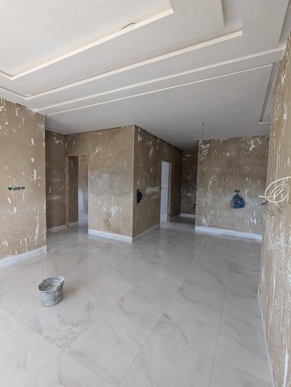 اسطه  سيراميك بورسلين البخ بناء عمل على اليزر هندسي 100% ابحث عن عمل في دهوك*********** متوفر واتساب.
