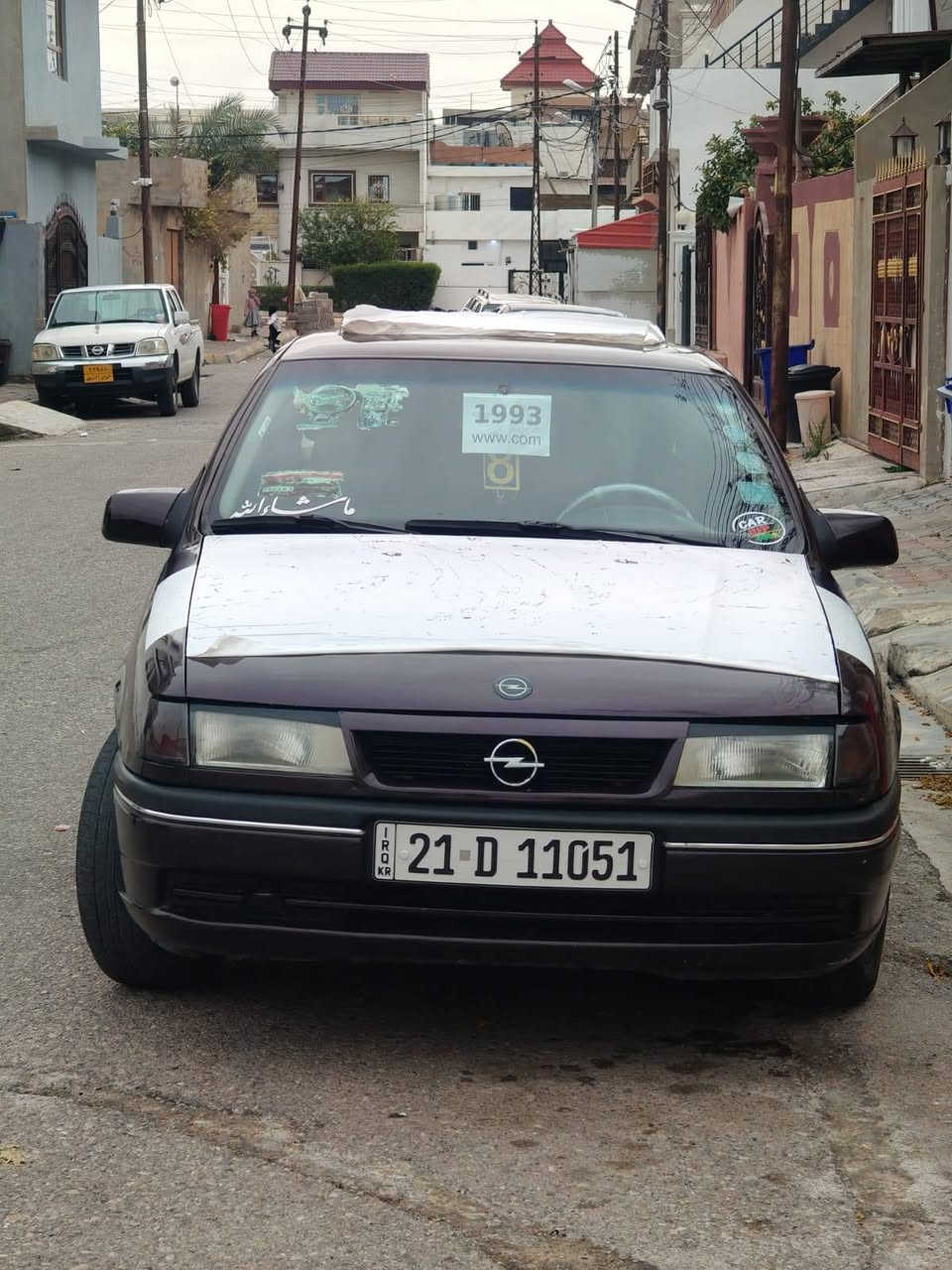 سلام عليكم
أوبل فكترا موديل 1993.
 حجم 20 اوتماتيك. 
جام كهربائي سلايت كهربائي.
كير بشرط محرك بشرط شلعه وبطناش بشرط. 
أربع بيبان صاج جديد كشنات جديد. هزه وبراد ورقم جديد صارله اسبوع مجددهن رقم سليمانيه سياره بسمي شرط التحويل. كهربائي وحداديه بشرط. صدر امامي دبلات جديد
سياره ما بيه اي نقص. 
بيه ضربه جاملغ خلفي بدون دواخل. 
مكان السياره كركوك 
رقم الهاتف : *********** 
رقم واتساب : ***********

السعر : 50 وبي مجال
