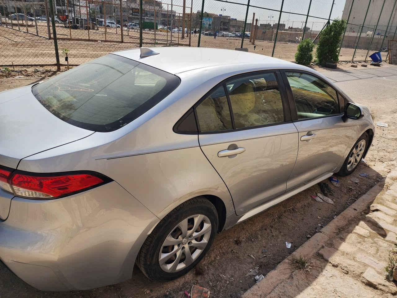 كورلا ٢١ امريكي معوقين السنه الجايه تصير حره ماشيه ١٢٩ الف كيلو كير ومكينه وتبريد خير من الله مكاني بغداد
ضربتها اماميه مثل ماموجوده بالصوره 
رقمي ***********
سعرها 123
