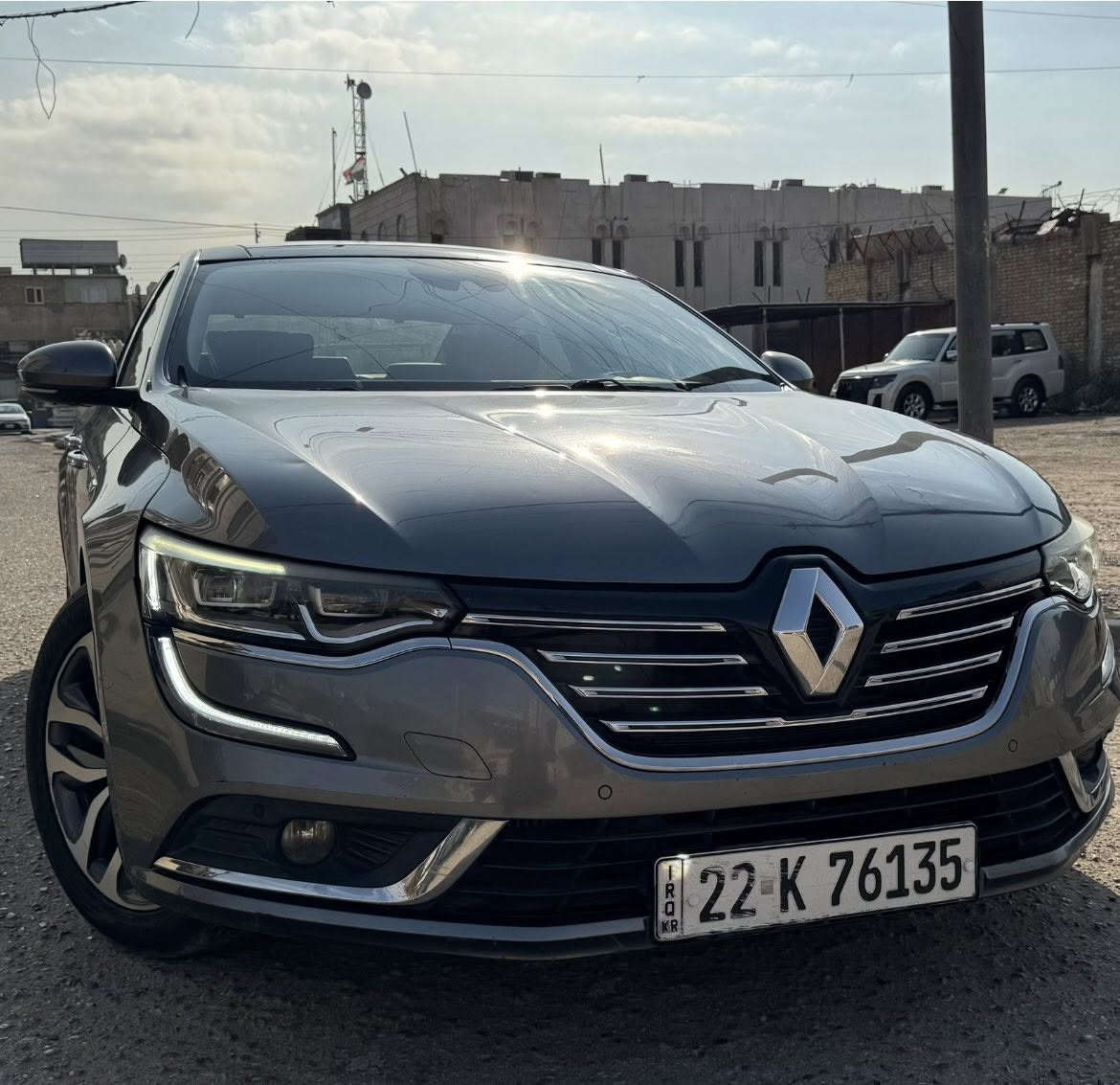 رينو تاليسمان 2018 شركة المهند
اللون : نفطي  
السيارة فوول مواصفات
لون الداخل : أسود وابيض
المواصفات :
*شاشة كبيرة ايباد  
*داتا شو  
*كشنات امامية كهرباء
 * كشنات امامية مساج 
* كشنات امامية وخلفية تدفئة وتبريد
* نظام أوتو بارك
* قطعتين تبريد
 * ثلاجة صغيرة 
* انارة محيطية متغيرة الالوان 
* بردة خلفية اصلي شركة
* ليدات امامية لايت ودعامية
* لايتات زينون اصلي عالي وناصي
* أوتو لايت
 *كشافات ضباب اوتو مع الاشارات الجانبيه والرجوع للخلف 
* كاميرا خلفية
* حساسات امامي وخلفي وجانبي
* بانوراما
* تحكمات ستيرن
* كروز سرعة ومحدد سرعة 
* اشارات مرايا
 * مرايا جانبية شفط 
*  هاندبريك بصمة
خمس  انظمة قيادة  
ماشية 109,000الف قابلة للزيادة 
محرك وكير وكهربائيات على البلاد 
ضرر جاملغ خلفي 
سعر 11500 $ وبي مجال
سياره باسمي مكانها بغداد
سنويه تنتهي 2026
***********
