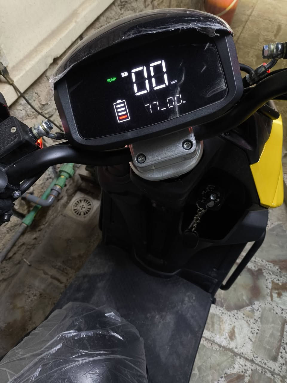 السلام عليكم
للبيع اباتشي شحن دراجة جديده بمعنا الكلمة استخدام قليل صالي ايام من مشتريها تفاصيل تواصل *********** عنواني كربلاء شارع احمد الوائلي
