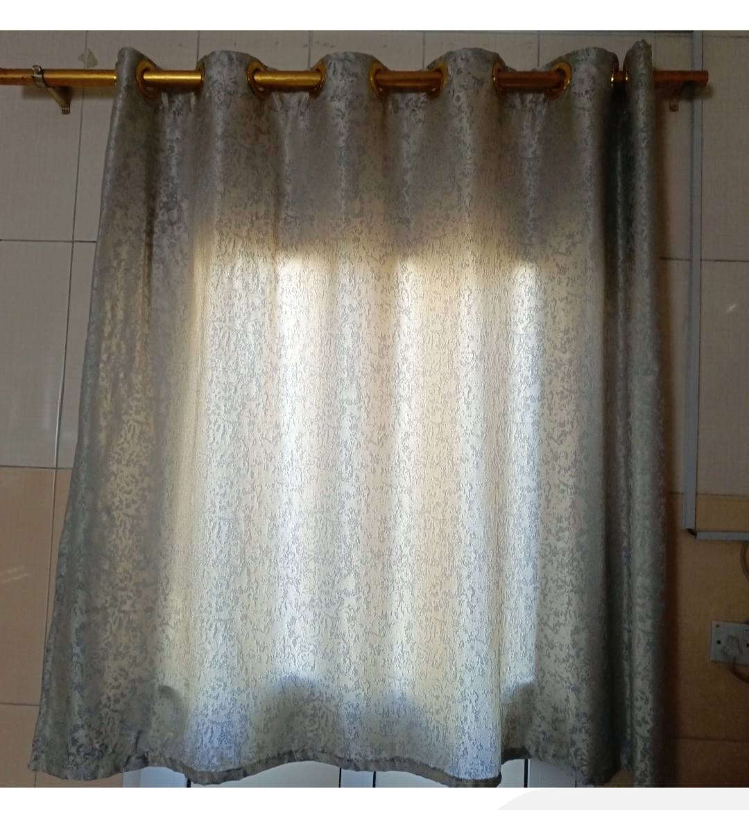 غراض بيت للبيع وهذا رقمي للتواصل واتساب ***********
