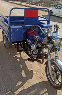 ستوتة موديل 2023 نضيفة محرك ما مفتوح  مرقمة وسنوية باسمي  سعر 2400 078...