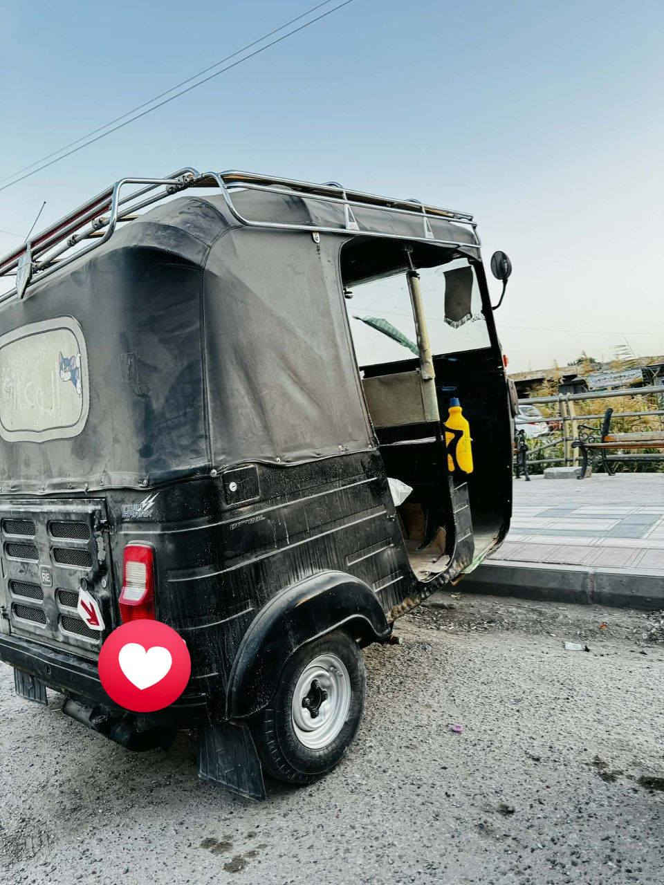 سلام عليكم تكتك عشرين كفاله عامه رقم وسنويه ابيع فارغ للاستفسار ***********
