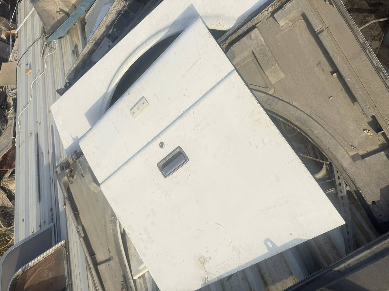 سلام عليكم غراض فيتناميه للبيع شنو تحتاج جام صناديك جاملغات قاعده كمبريسر +كمبريسر قواعد مرايات عضوده مال مرايات جام زغير وجبير هونداي دايو غراض مكينه بمات سلف داينمو كتفات جميع متوفر اتصل وبخدمتك***********
