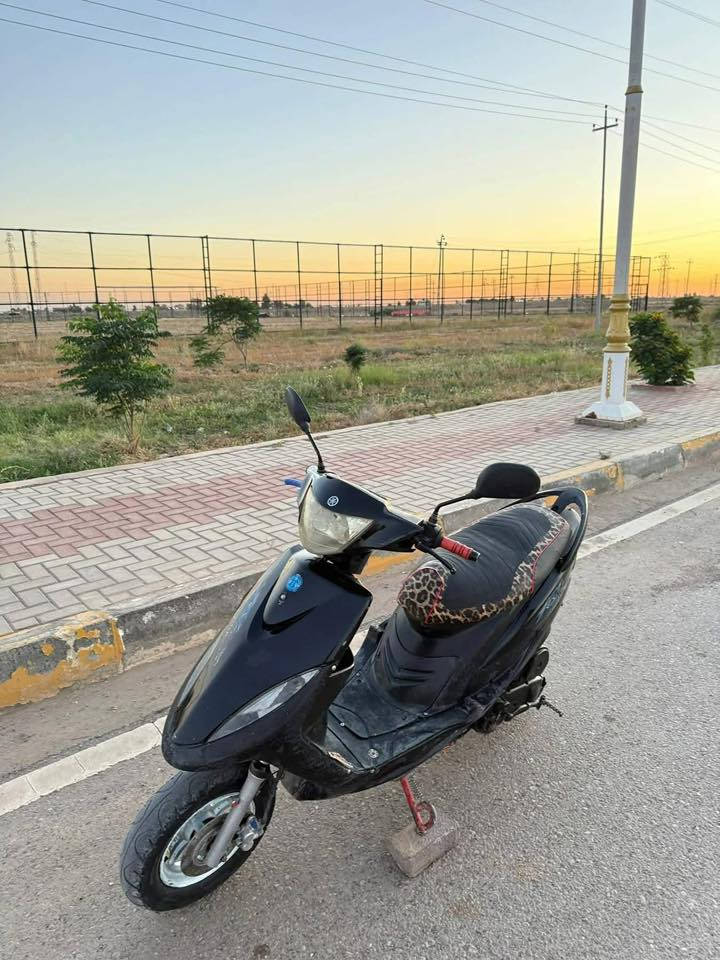 ماكس عدله
بوشه 49 بلاد 
صالنصه FM 
بيها تزويد رياضي 
1 _شيال رياضي 
‏2_كلجات رياضي 
3_وياله رياضي 
‏4_صدر رياضي 
الدراجة مكينة ناعمه حيل 
سعرها 450 وبيها مجال بسيط 
مكاني رمادي تأميم 
استفسار:***********
