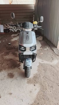 دراجه أم عيون للبيع 2025 كلها شغاله بطاريات ع الفحص بيها مشكله مااعرف ...