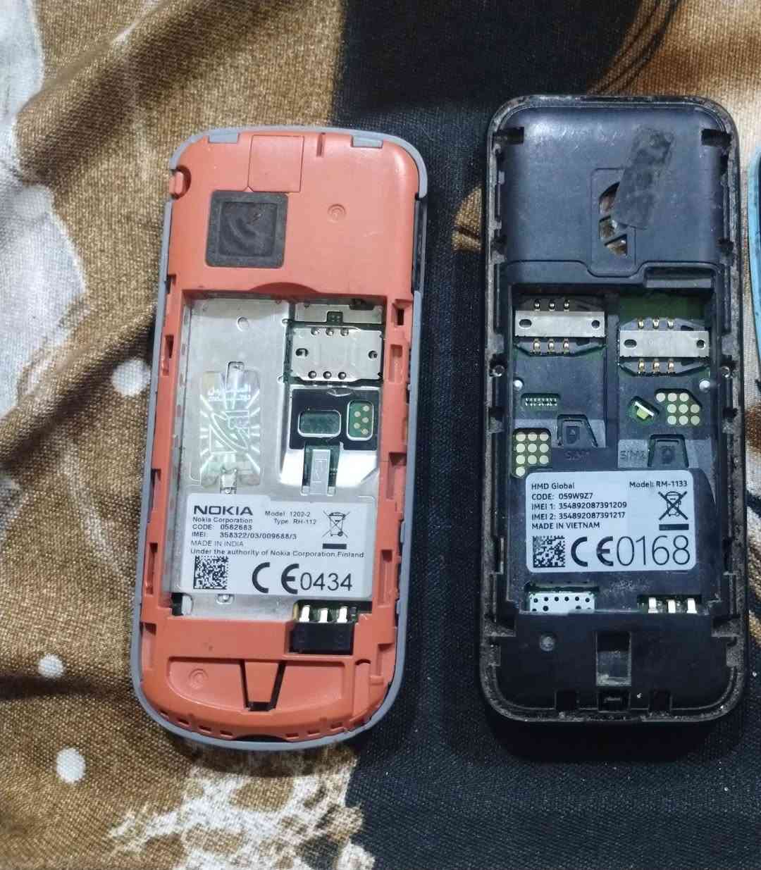 جهازين نوكيا اصليات خط واحد وخطين  شرط الشغل مع شاحنة وبطارية سعر الجهاز الواحد 15 الف واذا ثنينهم 25 الف توصيل موجود لكل المحافظات


**إذا كنت صاحب هذا الإعلان وتريد حذفه لأي سبب، رجاءا أرسل رسالة إلى الدعم الفني**
