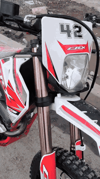 سلام عليكم شباب دراجه سي ار اكس قفاز مكينتهه 300 دراجه جديده اوراق بسمي سالهه  اقل الشهر من ماخذهه من المعرض   مكاني حي اور  السعر 1500 وهاذه رقمي ***********
