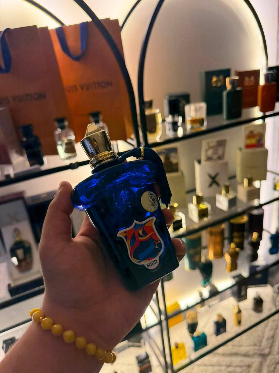 للبيع 
عطر بوليس مستخدم اقل ال ٥ مل 
وعطر كازومراتي منفستو مستخدم كما موضح
اصلي شرط الفحص
سعرهن ٣٠٠ الف 
للاتصال ***********
ماعندي توصيل مكاني بغداد
