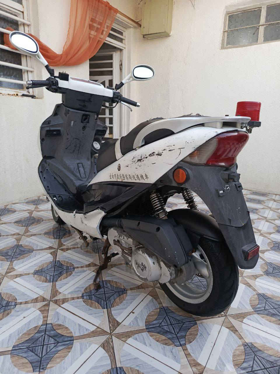 السلام عليكم دراجه كامكو كوري للبيع مامفتوحه الدراجه نظافه كدام عينك كهربائيات كله شغاله سلف هندر شغال السعر 500 وبيه مجال مكاني حله شارع 80 جهة الطهمازيه للاتصال ***********
