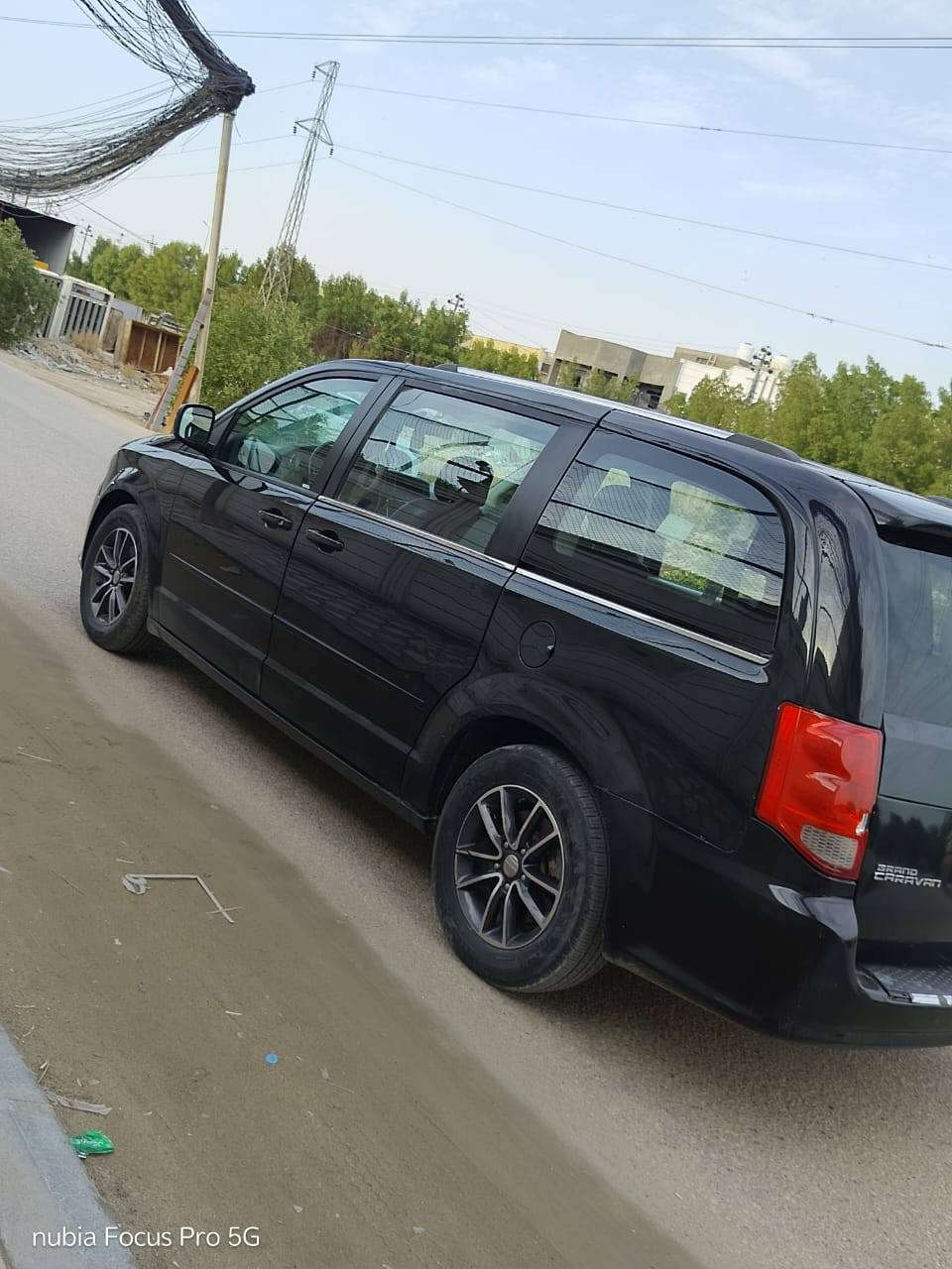 السلام عليكم دوج كرفان موديل 17وارد امريكي مكينه وكير 3600 مواصفات شاشه كشن كهرباي كشنات جلد سبعه7 راكب تبريد 3قطع أبواب كهربائيه جنطه كهربائيه حداديه خلفي وامامي تخم تاير السعر 138 العنوان كربلاء ***********
