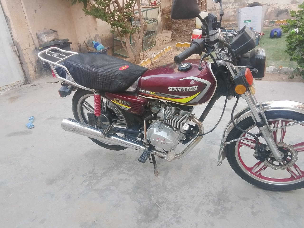 موتور ايراني موديل 22 السعر 550 مكان الرمادي مقفول من كل شيء بلادي***********
