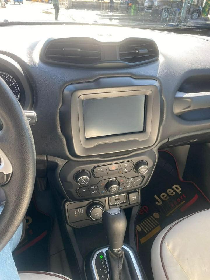 السلام عليكم
جيب رينيجيد 2021

فئه سبورت 

محرك 2400 / 4x4 

رقم بغداد الدولي ب اسمي 

كير 9 نمر 

رادار امامي ورادارات جانبيه 

توقف ذاتي+ تحديد مسار  

فور ويل + 5وضعيات قياده

سايد بريك كهرباء

بصمه  

كامرة دواره +حساسات 

شاشة اعطال

كروز +مثبت سرعة  

دوشمه كشنات+ابطاين +ارضيه 

باتري +تخم تاير جديد

السيارة ماشية (40)الف 

محرك ع وضع الشركه  كفاله

تبريد ثلج  

 

حادث تبديل دعاميه +  بارد بدون صبغ وصور حادثهه موجودات 

مكانه بغداد

السعر١٢٨وبيه مجال

الرقم للاستفسار ***********
