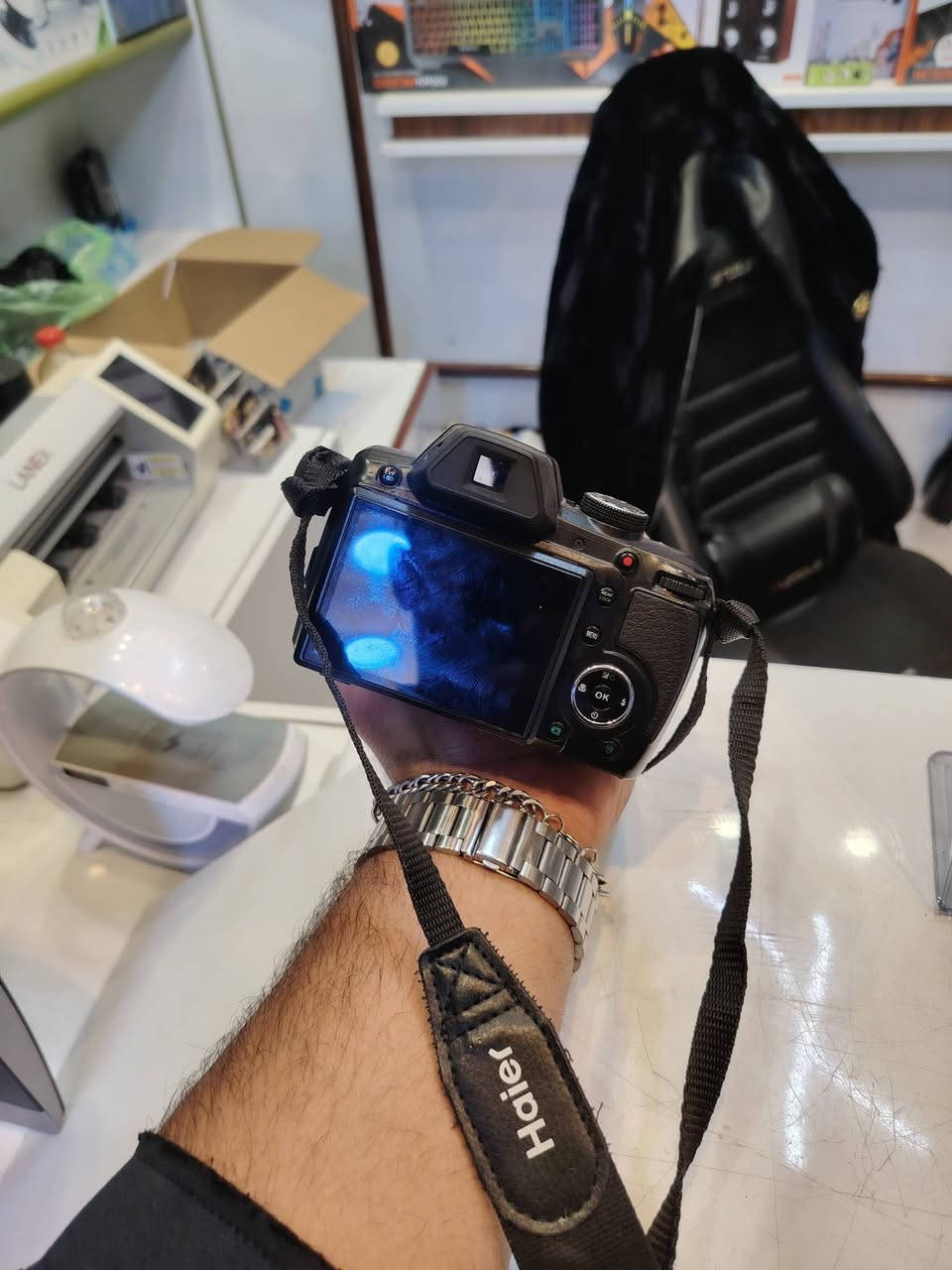 سلام عليكم للبيع كامرة هاير معة رام 16
وحزام كتف
عنوان نجف حي ميلاد نصر رقم ***********
