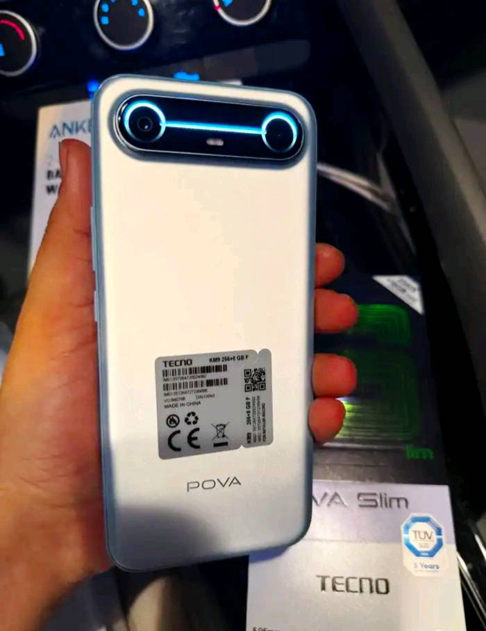 تكنو Pova Slim 5G اخو جديد
شاشة اموليد 6.7 تردد 144 هيرتز
ذاكرة الجهاز 256 عشوائية 16
بطارية 5160 شحن سريع 45 واط 
مكاني النجف ملحقاته كاملة كلها
السعر 255 بي مجال قليل لشراي