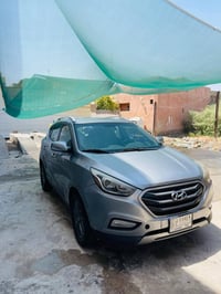 توسان ٢٠١٤ • ٢٤٠٠ دفع رباعي • كشنات جلد تدفئه