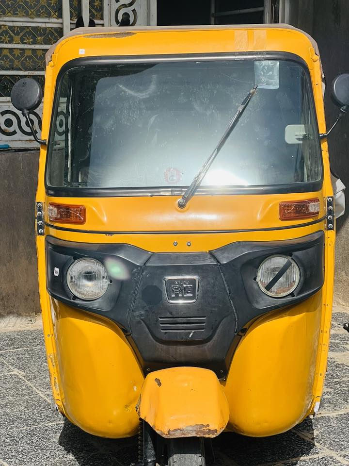 السلام عليكم تكتك ١٩ للبيع وكيله سيد خلدون شهر ٨ تكتك نضيفه مال جناي
الشراي يتصل عل رقم 

***********
