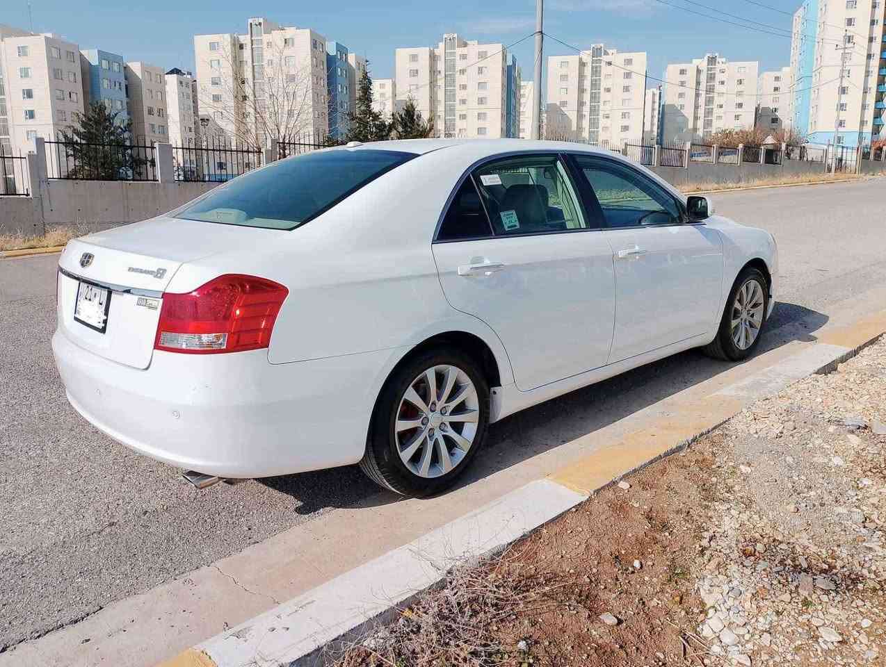 جیلی ئیمگراند.8 2014 

مەکینە مستەربۆشى 2.0

ڕه قه م سلێمانی و سەنەوی و ڕه قه می تا ٢٠٣٠ تازه یه

له سفريه وه ٢ده ستى كردوه 

بستێک سارد هه یه   بستێک بۆ یاخی هه یه 

ناو زەرد،تەبرید مەرکەزی، پەردەی بیلاد و سڵايت

حاسەی دواوە و ویلکەپ و بلاجکتۆر، 

لایت بەرز و نزم، ئاوێنە کارەبایی 

، گێر عادی و ئۆتۆماتیک . . .

سەیارەکە زۆر تازەیە هیچ مەسرەفێکی نیە 

گێڕ و مەکینە نەکراوەتەوە 

سەرف و دوکەڵ و بوخاری نیە 

هەموو گیانی لەسەر دەقی شەریکەیە

 کامل سێرڤز کراوە   سعری   92 گەلاو معامەلە 

ناونیشان سلێمانى  

ژمارەی خاوەن سەیارە ***********      

ڤایبەر و وەتسئاپ *********** السليمانية, العراق
