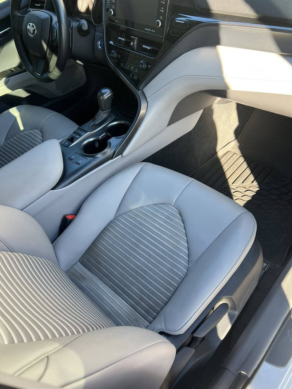 كامري للبيع قبل شهر ونص دخلتها
موديل 2024 بنزين وهايبرد
ضرر مع الصور ماشيه 29 
لون سمنتي فول رقم صلاح الدين مميز باسمي


**إذا كنت صاحب هذا الإعلان وتريد حذفه لأي سبب، رجاءا أرسل رسالة إلى الدعم الفني**