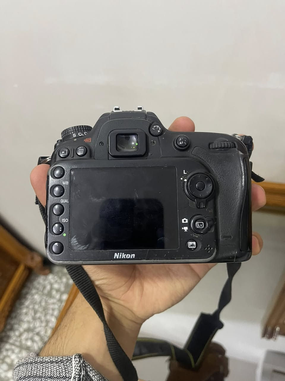 السلام عليكم نيكون 7200 وياها عدستين ال18-250 بيها صوت أثناء الفوكس بس شغالة 100‎%‎ وعدسة 50mm وثنينهم سيكما شتر البدي 38 الف مكاني بغداد البلديات


**إذا كنت صاحب هذا الإعلان وتريد حذفه لأي سبب، رجاءا أرسل رسالة إلى الدعم الفني**