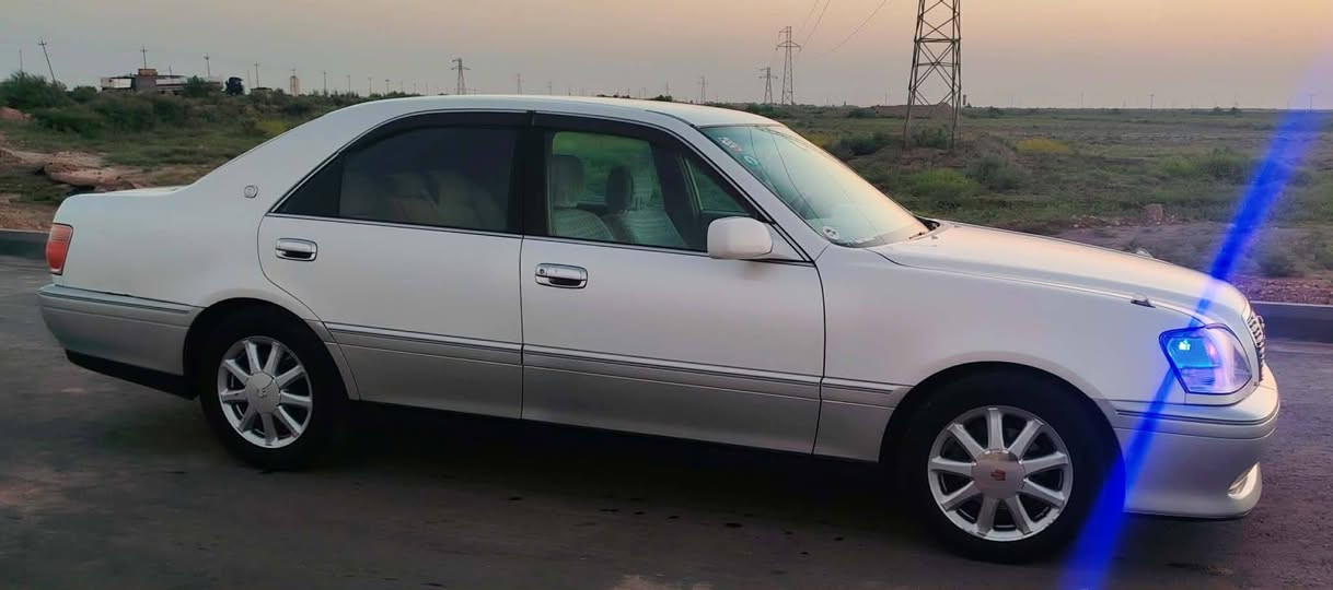 سلام عليكم ملكه جنون 2000 مكينه ديفور الكبير فول موصفات ماعده الفتحه ماشيه 100 مكفوله كفاله عامه انتصل ***********
