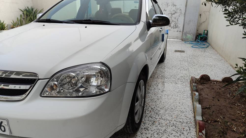 سلام عليكم للبيع سيارة اوبترا
رقم سليمانية  سنويه بسمي موديل 2010 جاهزة تدفئه تبريد تخم تايرات جديد حدادية دواخل نظيفة السيارة بيه صبغ 3  قطع   معروضة 80 وبيه مجال مكان سياره ديالى خانقين 
***********
*********** خناقين, ديالى
