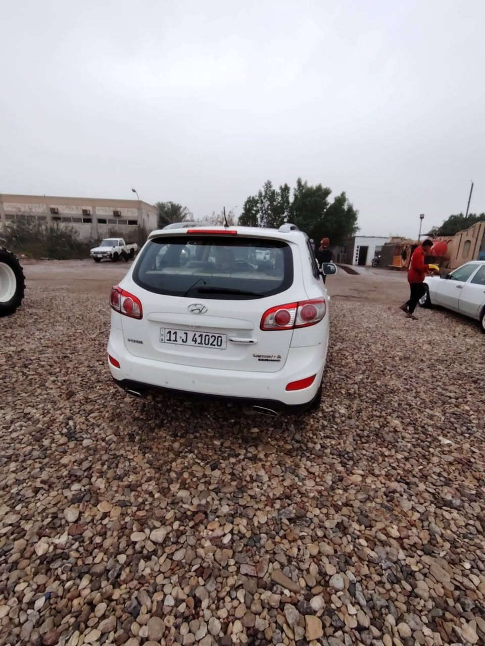 سلام عليكم ورحمة الله وبركاته
سنتافي ١٢ جديدة مكفولة ماشي ١٦٠ الف فول مواصفات بصمة فتحة ٧ راكب السعر ١٦٥     ***********
