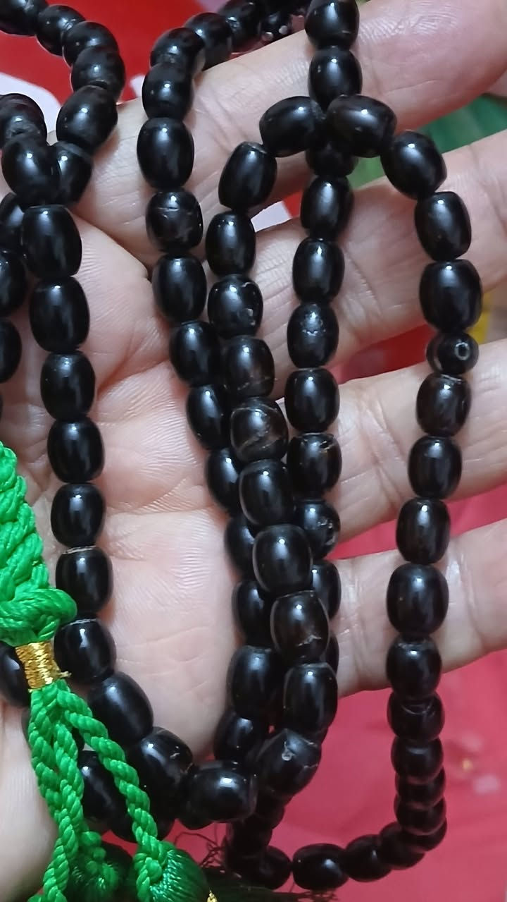 اللهم صل على محمد وآل محمد
سبحه يسر ١٠١ حبه قديمة واصليه نظافة ١٠٠/١٠٠ قطعه وحده استعمال جدا قليل للبيع مكاني بغداد


**إذا كنت صاحب هذا الإعلان وتريد حذفه لأي سبب، رجاءا أرسل رسالة إلى الدعم الفني**