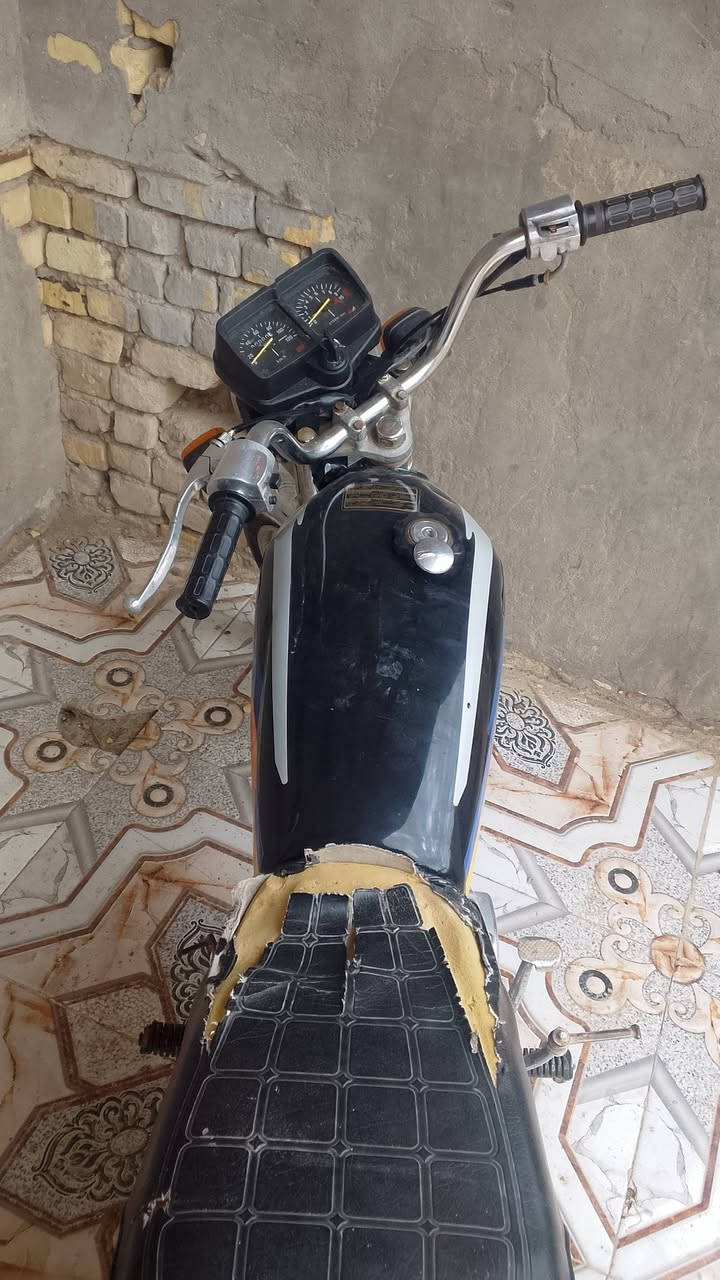 دراجه للبيع أبل عماره ***********
