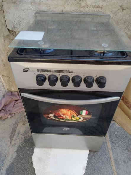 طباخ للبيع اخو جديد حجم ٥٠ في ٥٠ مشتغل بس مرتين مكاني بغداد تواصل على الرقم ***********
