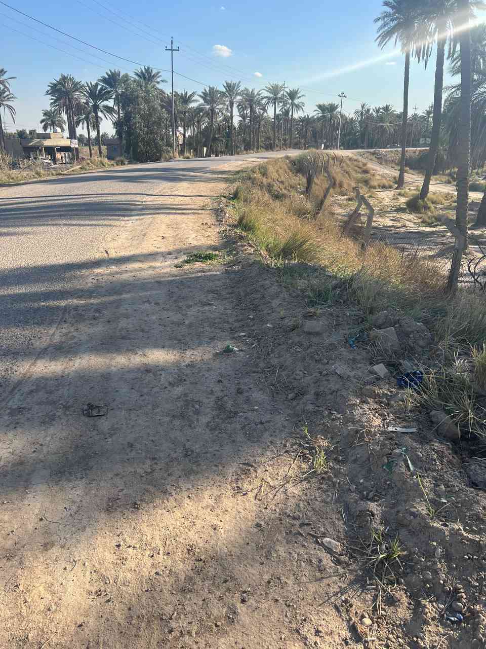 رجائن مو شراي لأ تعامل سلام عليكم قطعه ارض ٥٥٠ متر ملك طابو زراعي سند ٢٥ ماء كهرباء موجود  
مكان القطعه يم الجسر الفرنسي مال حي البتول بشارع حديقه الحيوانات  وي الشارع مباشر 

تواصل ***********
