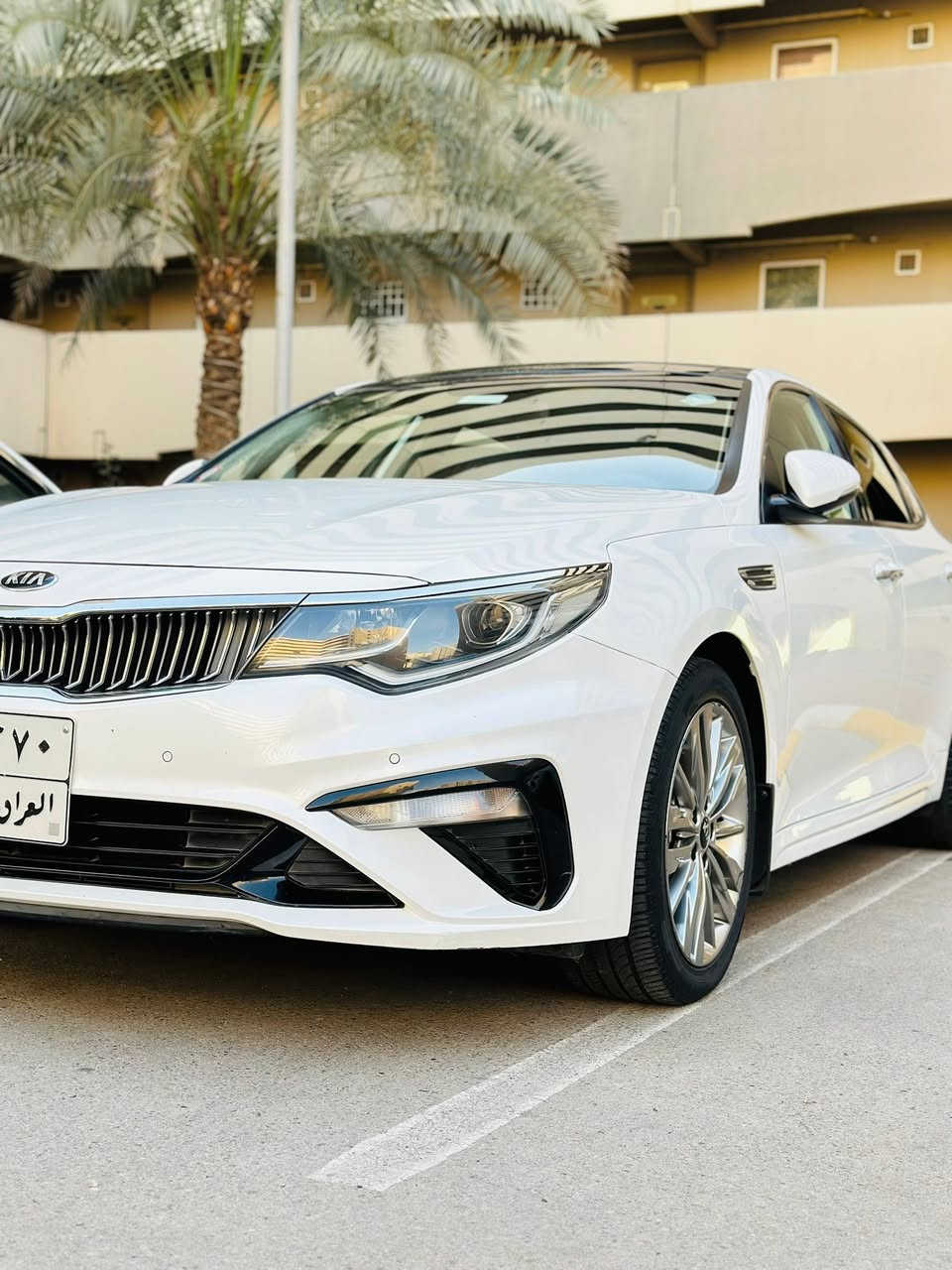 السلام عليكم
اوبتيما 19 خليجي ماشيه 145الف كيلو
بصمتين وغراض الشركه موجودة كلهة

السعر 175$

مواصفاتها
1.بانروما
2. حساسات اماميه وخلفيه
3. ويل 19
4. تحكمات استيرن
5. شفتات كير ب الاستيرن
6. كير اوتو  و عادي
7. مكينه 2400  دوش دبل صالنصه
8. كشنات مخمل لون رصاصي
9. كير ومكينه مكفولات من كلشي
10. واكو بعد مواصفات بيهة مااعرفهن 
السياره بيهة كارت تكحيل بل جاملغ الخلفي 
وره السكن 
والبنيد مثل ماموضح بالصوره
11. رقم الهاتف ***********
