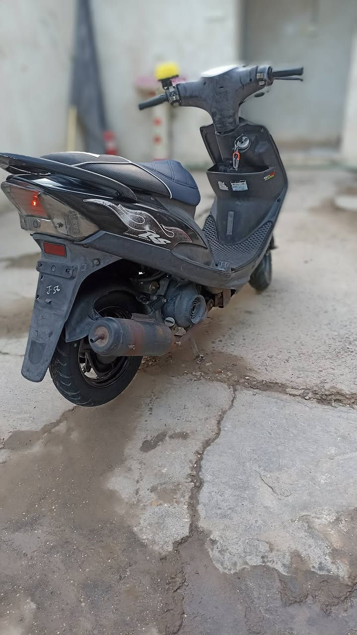 سلام عليكم دراجة ماكس عدلة للبيع 
مكينة ما مفتوحة دراجة نضيفة
دراجة كلة بلادي مابدل بيهة شي تجاري
السعر خاص موجود ماسنجر واتساب***********
