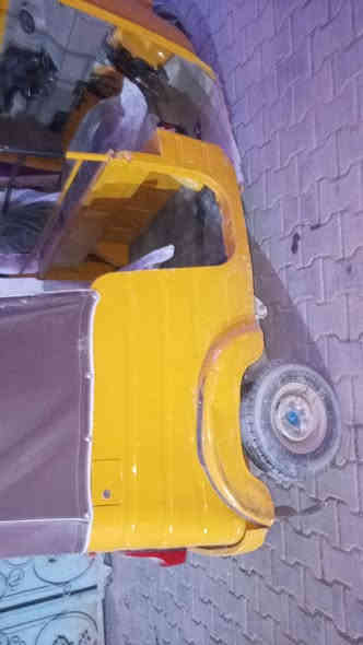 سلام عليكم تكتك مديل 19تكتك حلوه ونضيفه بس هاي التكمه كدامك ويرادلها شويه تترتيب وسعر 4ونص وبيها مجال مكاني بغداد رقم ***********
