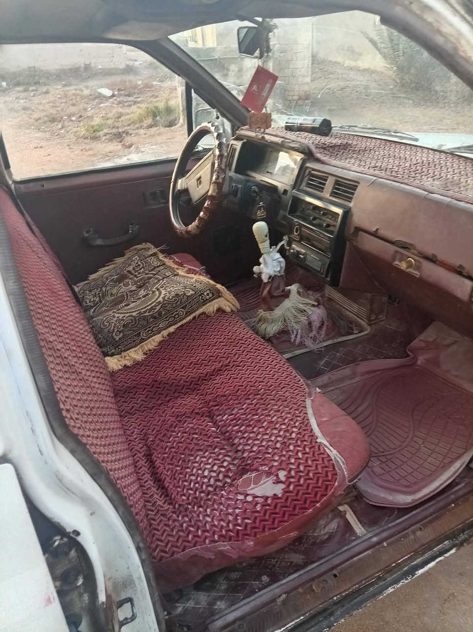 مكلف بل نشر نيسان شوف العين مكفوله عيب شرعي مكينه وكير جدد شاصي كفاله حداديه جديده بأسمه هو المالك السعر 35 هذا رقمه ***********
