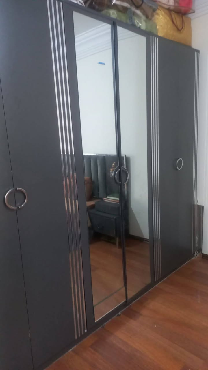 تاخم نومه كى ٨ بارجه بى دوشه ك له هه ولير نرخى ٥٥٠ هه زار***********
