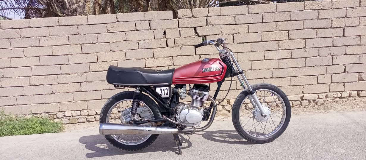 سلام عليكم سيجي 25 كلك ناصرية مركز خلف جامعه ذي قار ب450 وبيها مجال بسيط ***********
