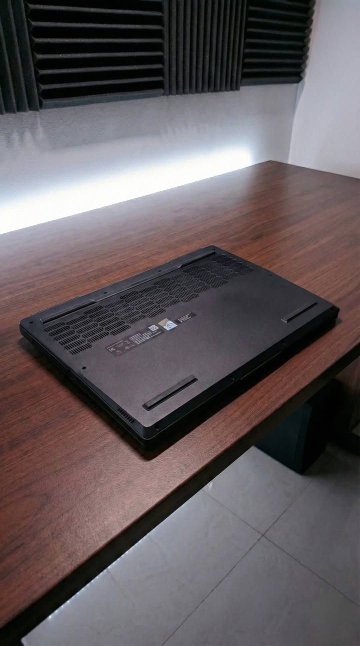 Lenovo Legion 5 – RTX 4060 

💻 Ryzen 7 7735HS
🎮 RTX 4060 8GB (140W)
⚡ RAM 16GBSSD 512GB
🖥 شاشة 2K 165Hz

ممتاز للألعاب والمونتاج 👌
مشتري نهاية 2023 – مستخدم نظيف

📌 ملاحظة: يصير تطبيع خفيف بالشاشة عند عرض شيء على الشاشه لفتره طويله ويختفي بعد فترة قصيرة، لا يؤثر على الأداء

💰 السعر: 1,200,000 (مليون و200)
مكاني بغداد 
للتواصل خاص او واتس اب ***********
