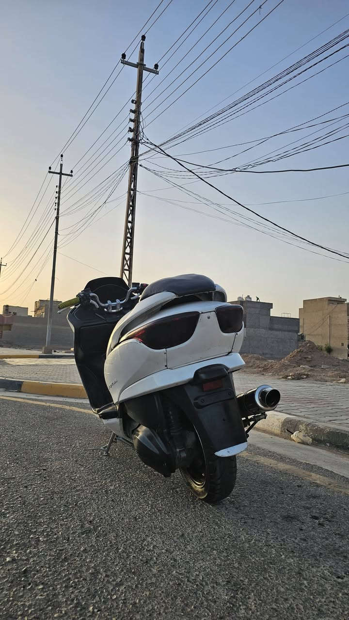 سلام عليكم 08 للبيع الدراجة بيها نقوصات ب 600 الف و بيها مجال قليل
كربلاء يم مجمع الدرة رقمي ***********
