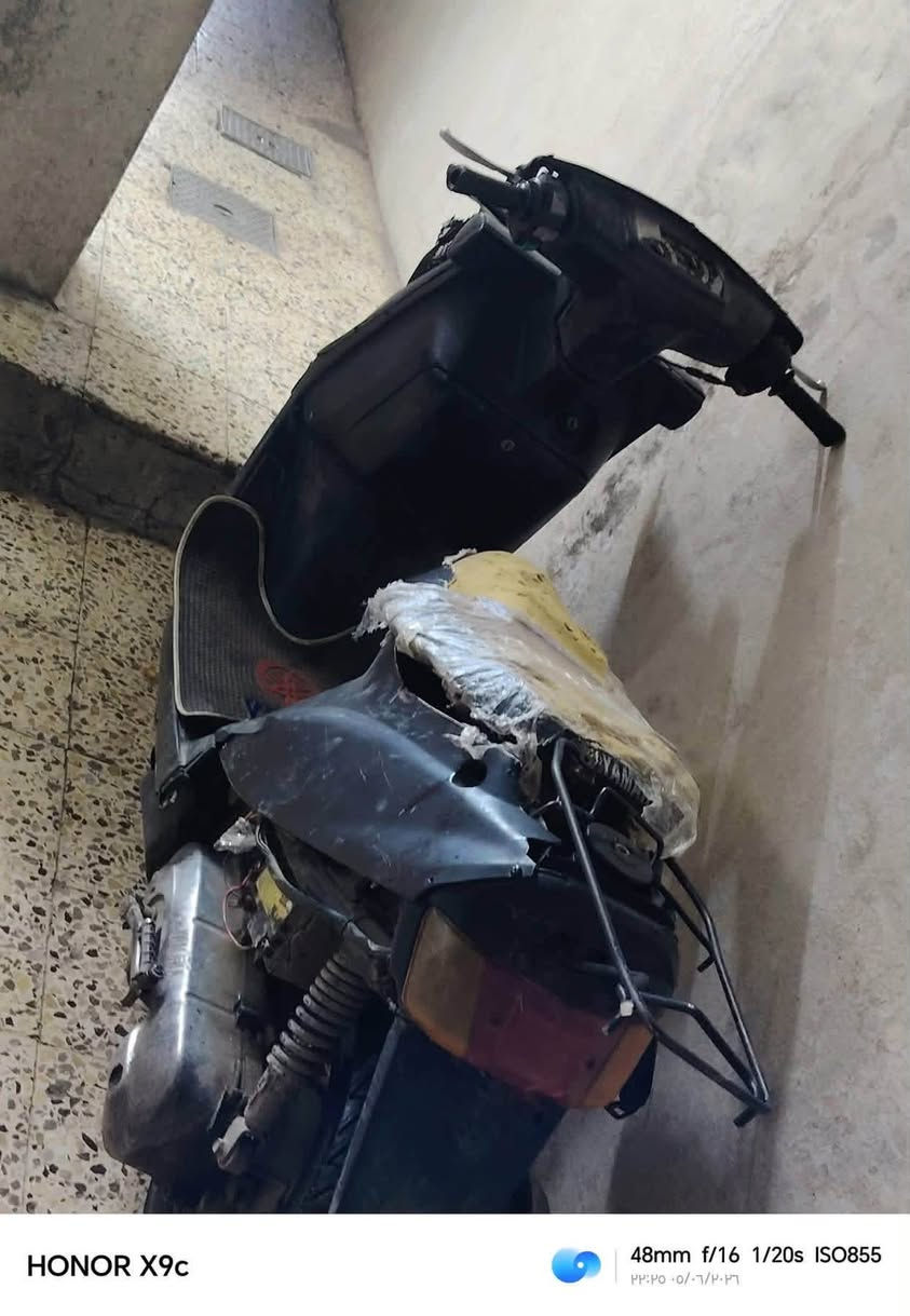 لايتات شغالا
كابريت اليوم نضفتها هيا ودبه وصونده

تايات قبل تقريبا شهر بدلتهن 

ماطور مكينههه فوووولل 

ابيع فحم السعر

130 بدون معامله لان صرفت عليه 

***********
