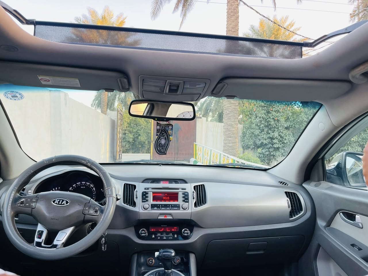 سبورتج 2012 خليجي
صبغ بنيد وربع الجاملغ بدون اي دواخل وبدون ايرباك 

محرك 2000دوش 

رقم اربيل بسمي سنويه 2031

سياره جاهزه وبدون اي نقص 

السعر 135

سياره موجوده بالصويره 

***********
