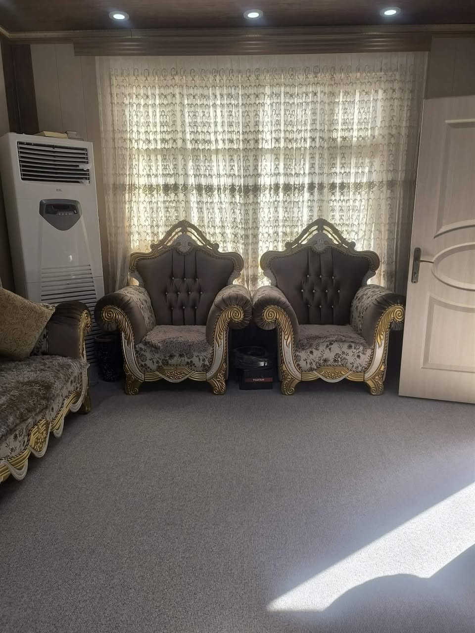 ئةم تاخمة بو فروشتنة بوزانيني نرخ  پةيوةندي بةوژمارةوةبكة ***********
